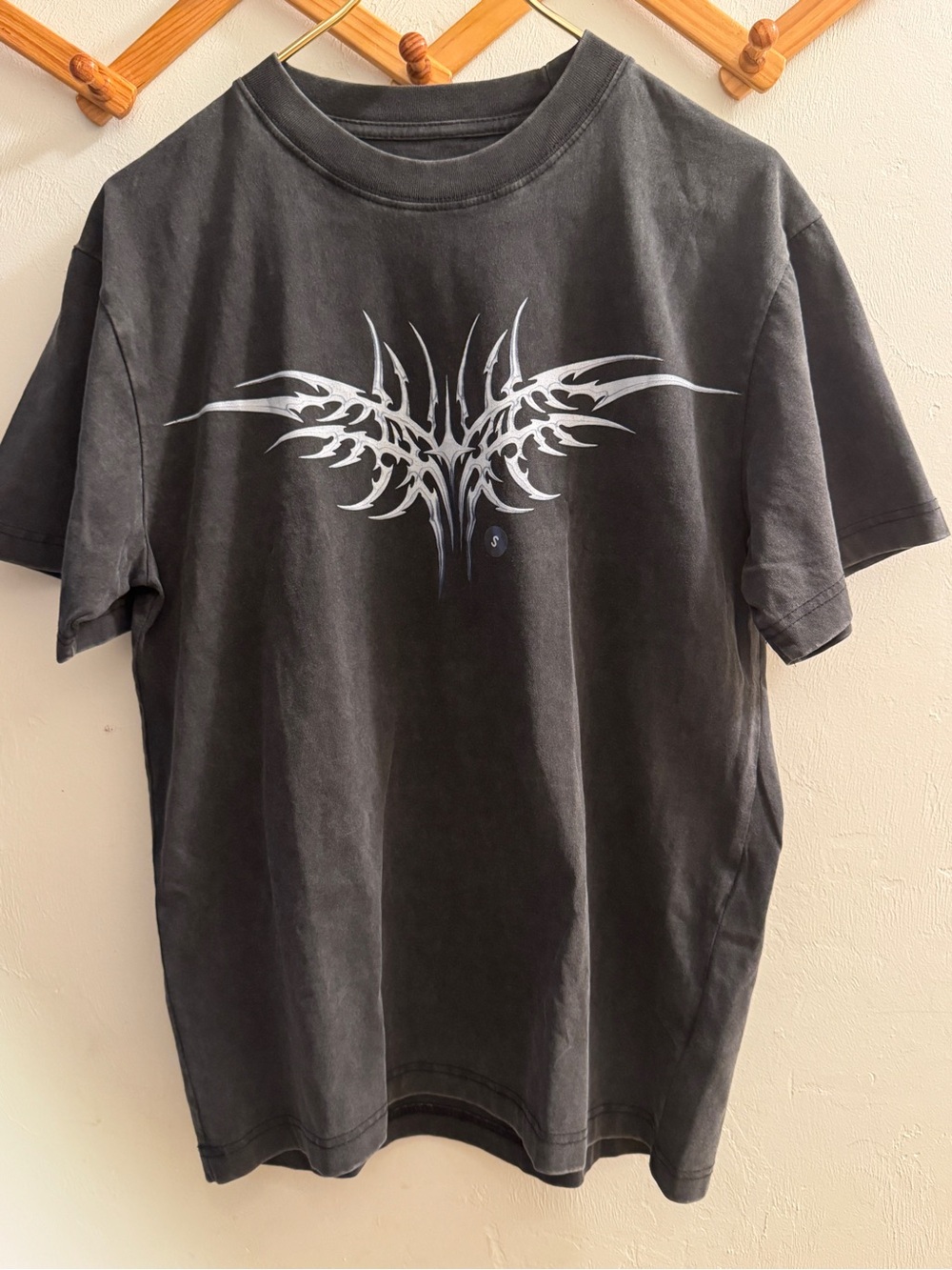PacSun Cyber Wings Oversized Graphic T-Shirt - Men's Size S Vintage Wash Black